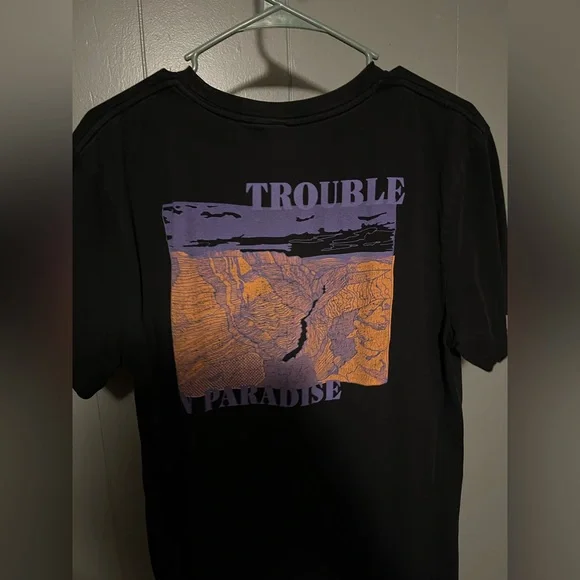 Shirt - Picture 1 of 3